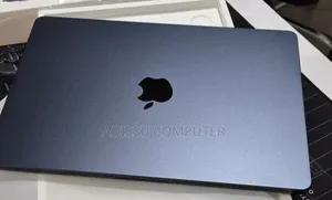 New Laptop Apple MacBook Air 2022 M2 8GB Apple M2 SSD 256GB
