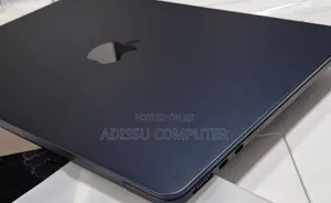 New Laptop Apple MacBook Air 2022 M2 8GB Apple M2 SSD 256GB