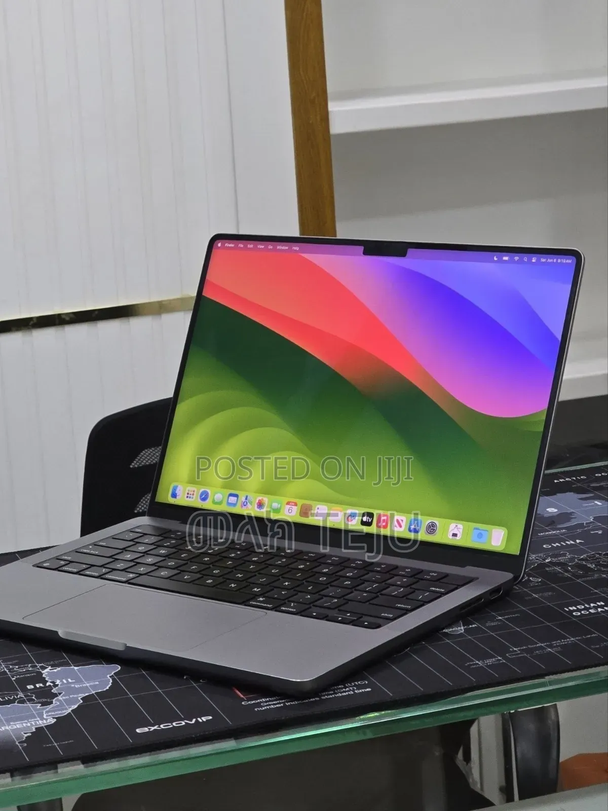 New Laptop Apple MacBook Pro 2023 M3 8GB Apple M3 SSD 512GB