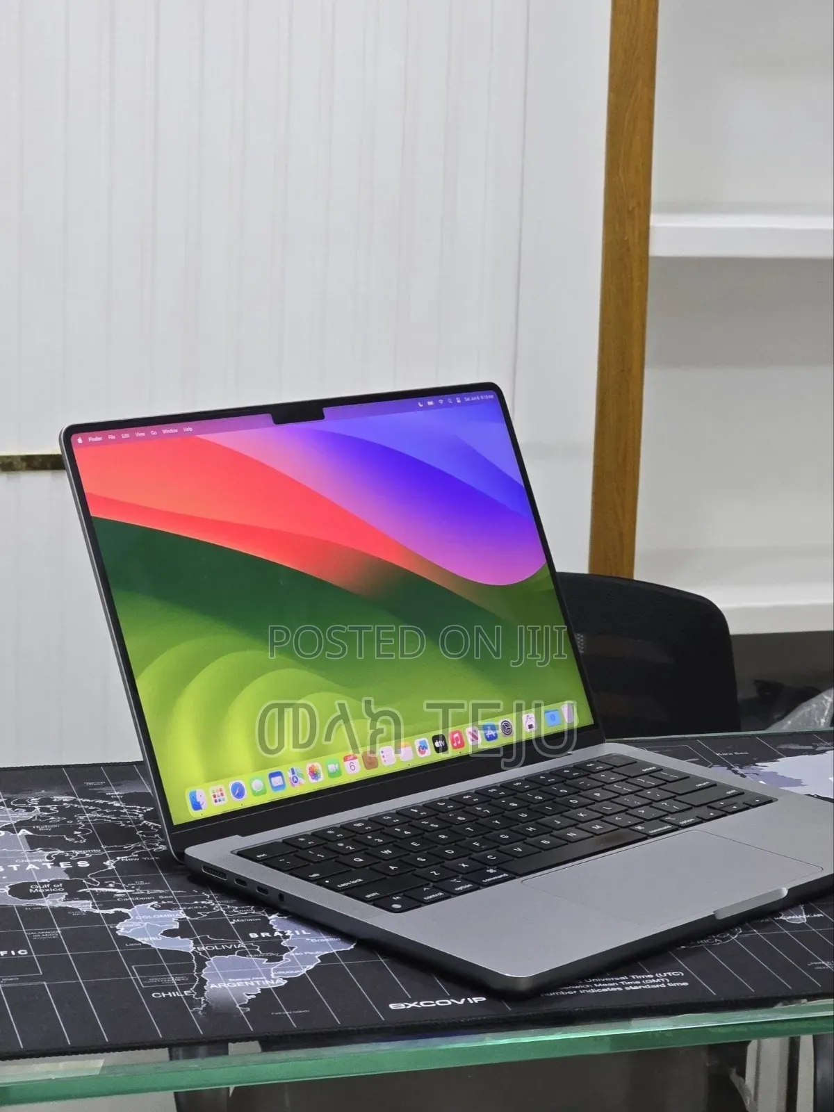 New Laptop Apple MacBook Pro 2023 M3 8GB Apple M3 SSD 512GB
