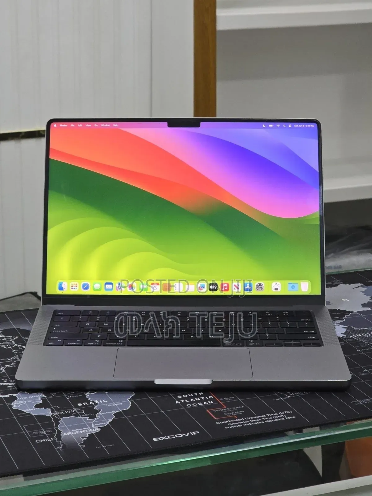 New Laptop Apple MacBook Pro 2023 M3 8GB Apple M3 SSD 512GB