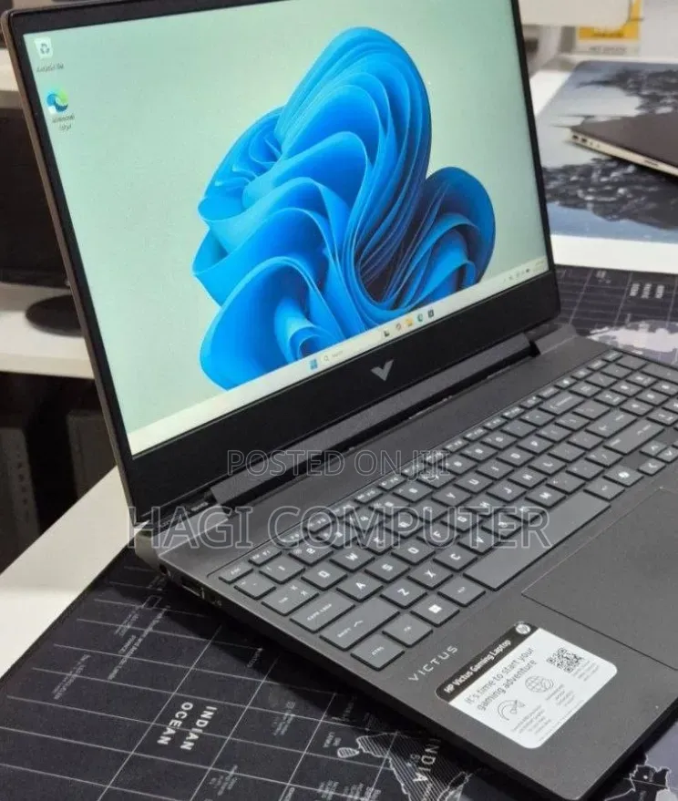 New Laptop HP Victus 15 16GB AMD Ryzen 7 SSD 512GB