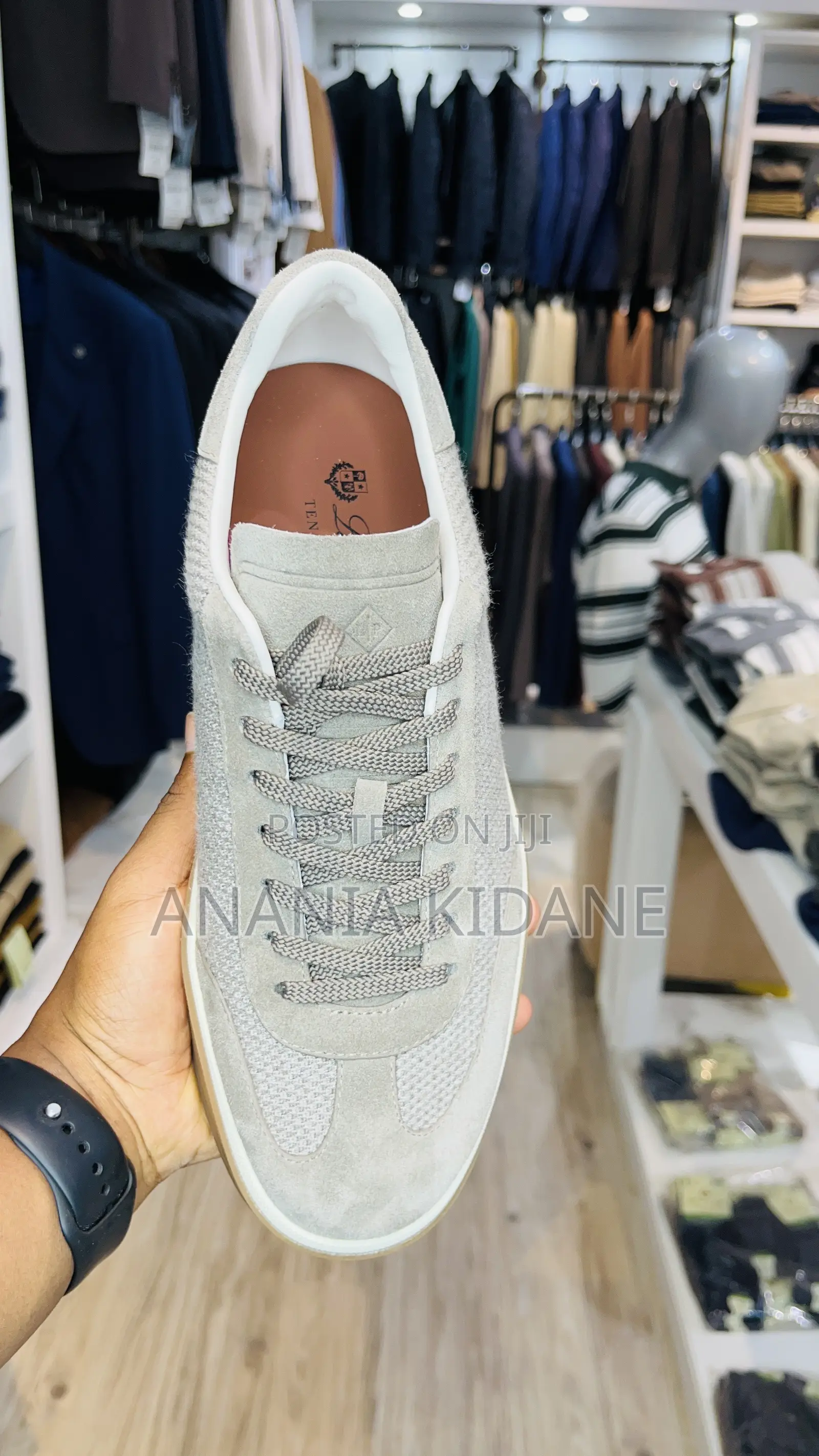 Lara Jena Men’s Shoes