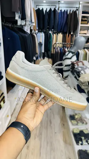 Lara Jena Men’s Shoes