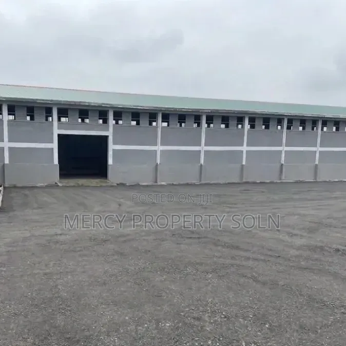 Warehouse for Sale in Kaliti AA