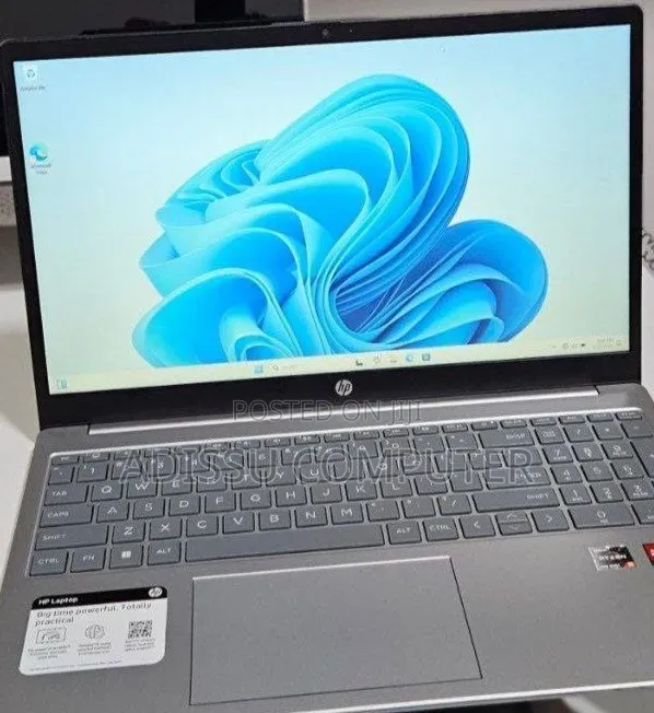 New Laptop HP Stream Notebook 16GB AMD Ryzen 5 SSD 256GB