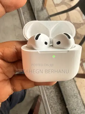 Apple AirPods 4 With ANC — Used