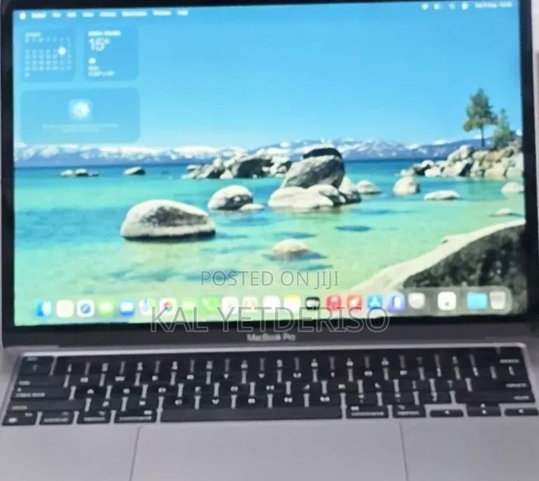 New Laptop Apple MacBook Pro 2022 M2 16GB Apple M2 SSD 512GB