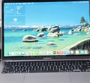 New Laptop Apple MacBook Pro 2022 M2 16GB Apple M2 SSD 512GB