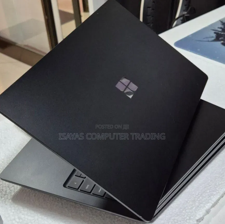 New Laptop Microsoft Surface Laptop 3 16GB Intel Core i7 SSD 256GB
