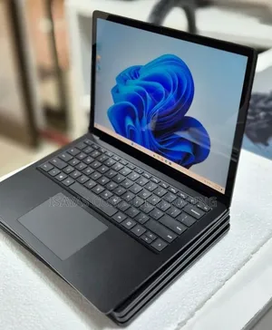 New Laptop Microsoft Surface Laptop 3 16GB Intel Core i7 SSD 256GB