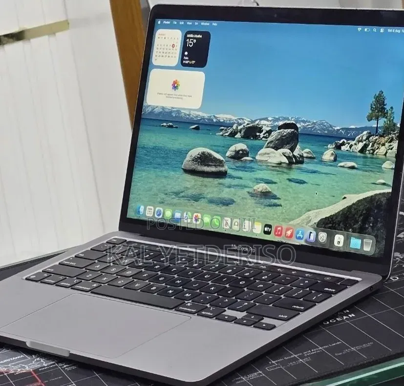 New Laptop Apple MacBook Pro 2022 M2 16GB Apple M2 SSD 512GB