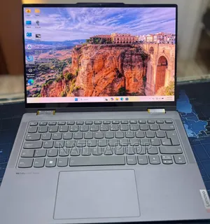 New Laptop Lenovo 16GB AMD Ryzen 7 SSD 512GB