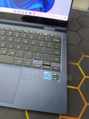 New Laptop Samsung Galaxy Book4 16GB Intel Core i7 SSD 512GB