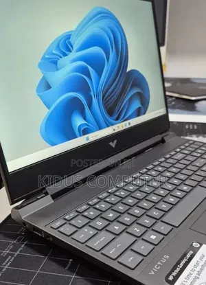 New Laptop HP Victus 15 16GB AMD Ryzen 7 SSD 512GB