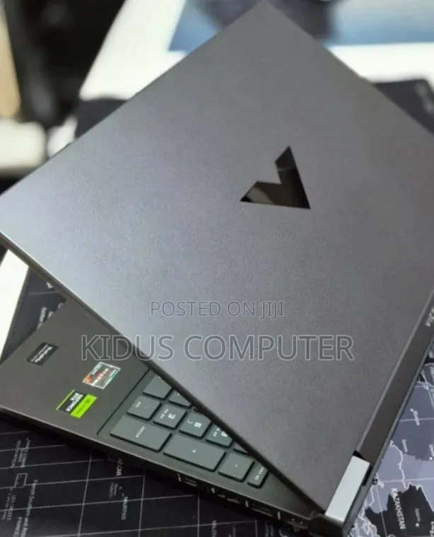 New Laptop HP Victus 15 16GB AMD Ryzen 7 SSD 512GB
