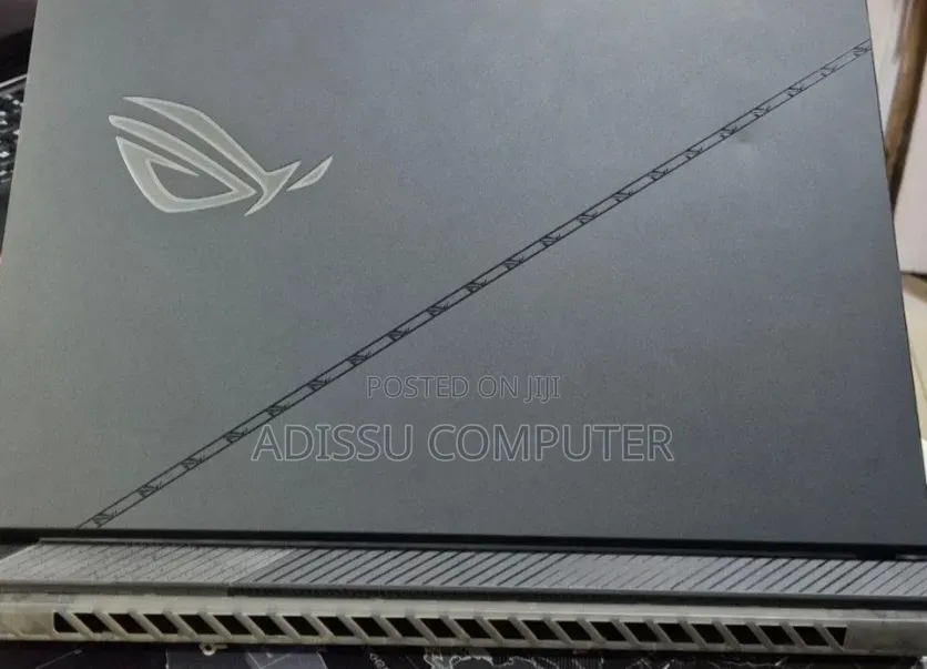 New Laptop Asus ROG Strix G18 32GB Intel Core i9 SSD 2T