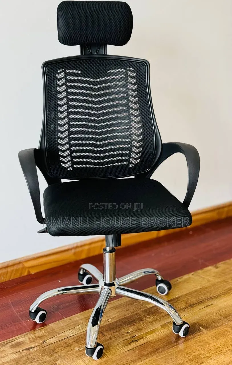 አስቸኳይ የሚሸጥ አንድ 1.40 Meter,1Managerial ,2እንግዳ መቀበያ በጥሩ አዲስ