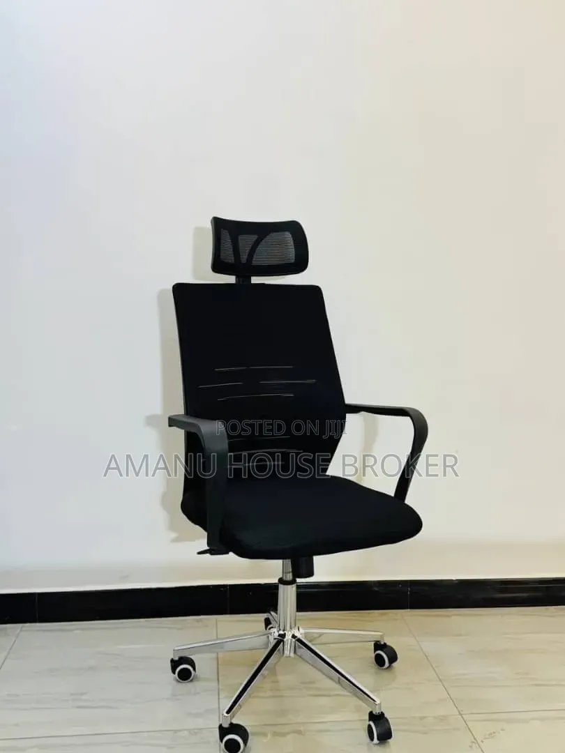 አስቸኳይ የሚሸጥ አንድ 1.40 Meter,1Managerial ,2እንግዳ መቀበያ በጥሩ አዲስ