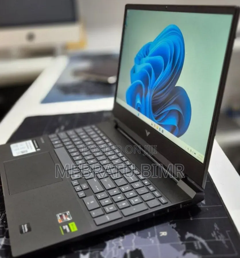 New Laptop HP Victus 16 16GB AMD Ryzen 7 SSD 512GB