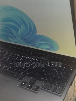 New Laptop Lenovo Legion Y720 16GB Intel Core i7 SSD 512GB