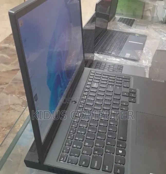 New Laptop Lenovo Legion Y720 16GB Intel Core i7 SSD 512GB
