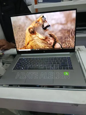 New Laptop HP ZBook Studio 32GB Intel Core i9 SSD 512GB
