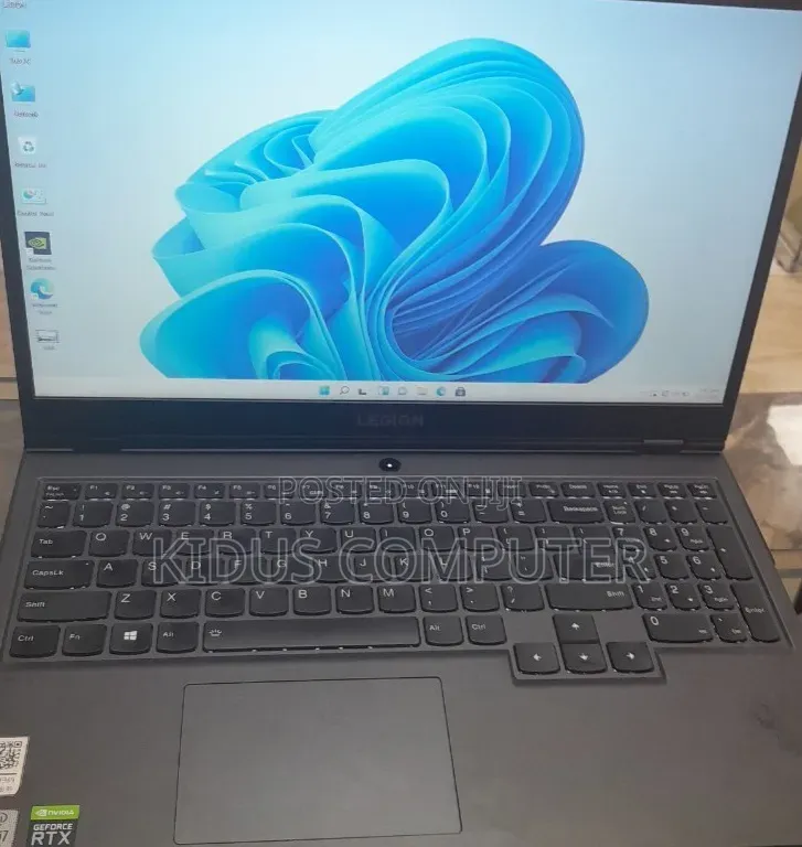 New Laptop Lenovo Legion Y720 16GB Intel Core i7 SSD 512GB