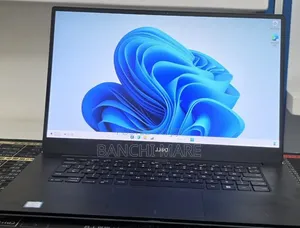 New Laptop Dell XPS 15 16GB Intel Core i5 SSD 512GB
