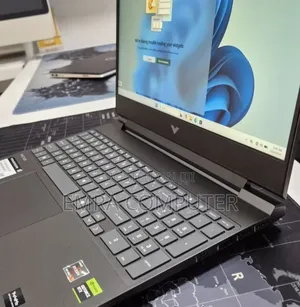 New Laptop HP 16GB AMD Ryzen 7 SSD 512GB