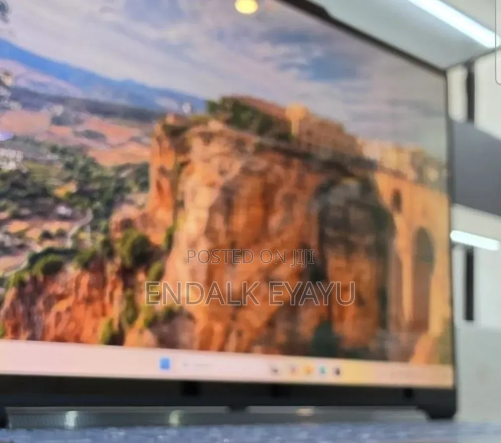 New Laptop Lenovo Yoga 9 16GB Intel Core Ultra 7 SSD 1T