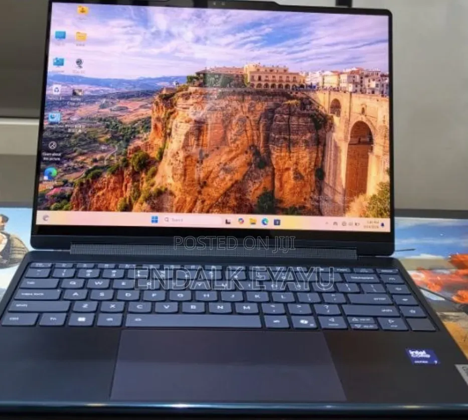 New Laptop Lenovo Yoga 9 16GB Intel Core Ultra 7 SSD 1T