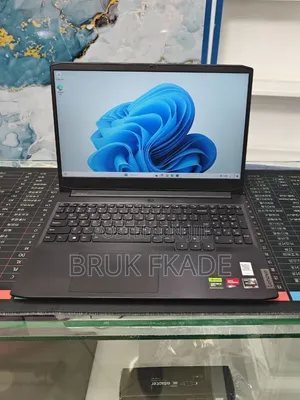 New Laptop Lenovo Ideapad 3 8GB AMD Ryzen 5 SSD 512GB