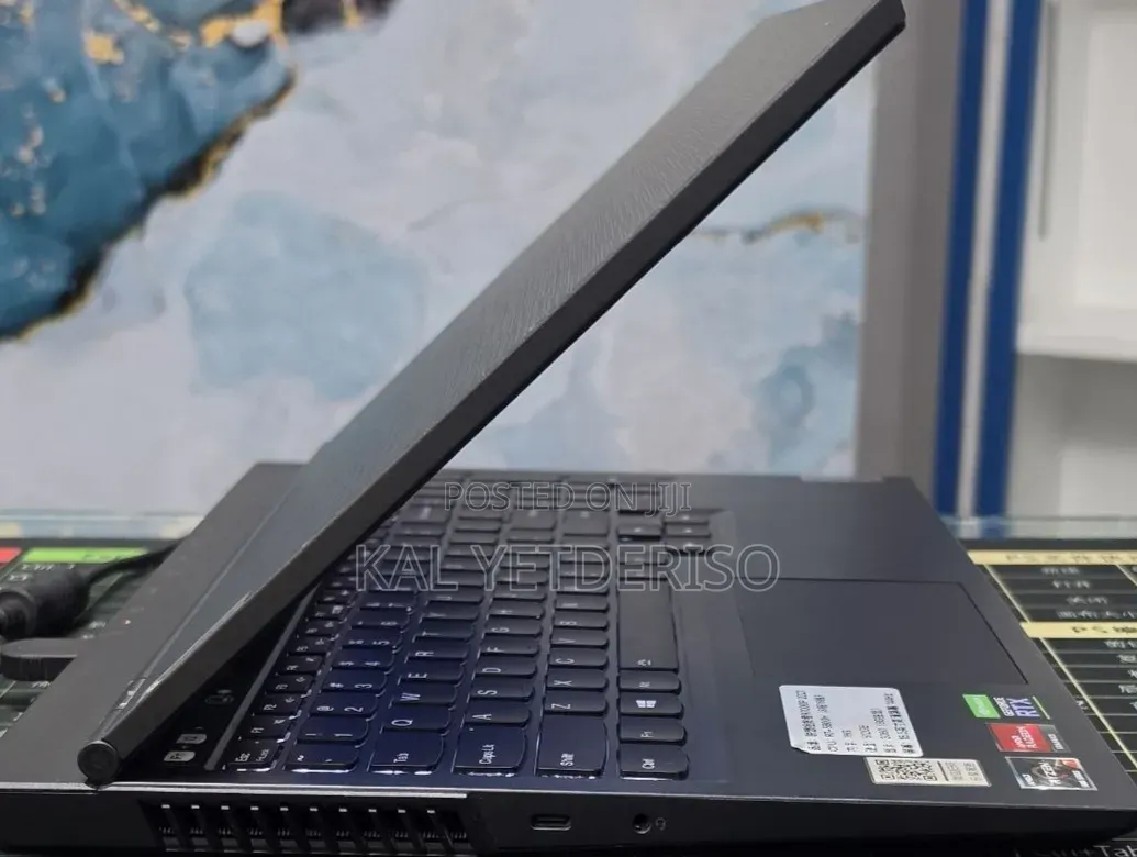 New Laptop Lenovo Legion 5 16GB AMD Ryzen 7 SSD 512GB