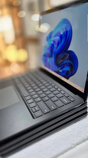 New Laptop Microsoft Surface Laptop 3 16GB Intel Core i5 SSD 512GB