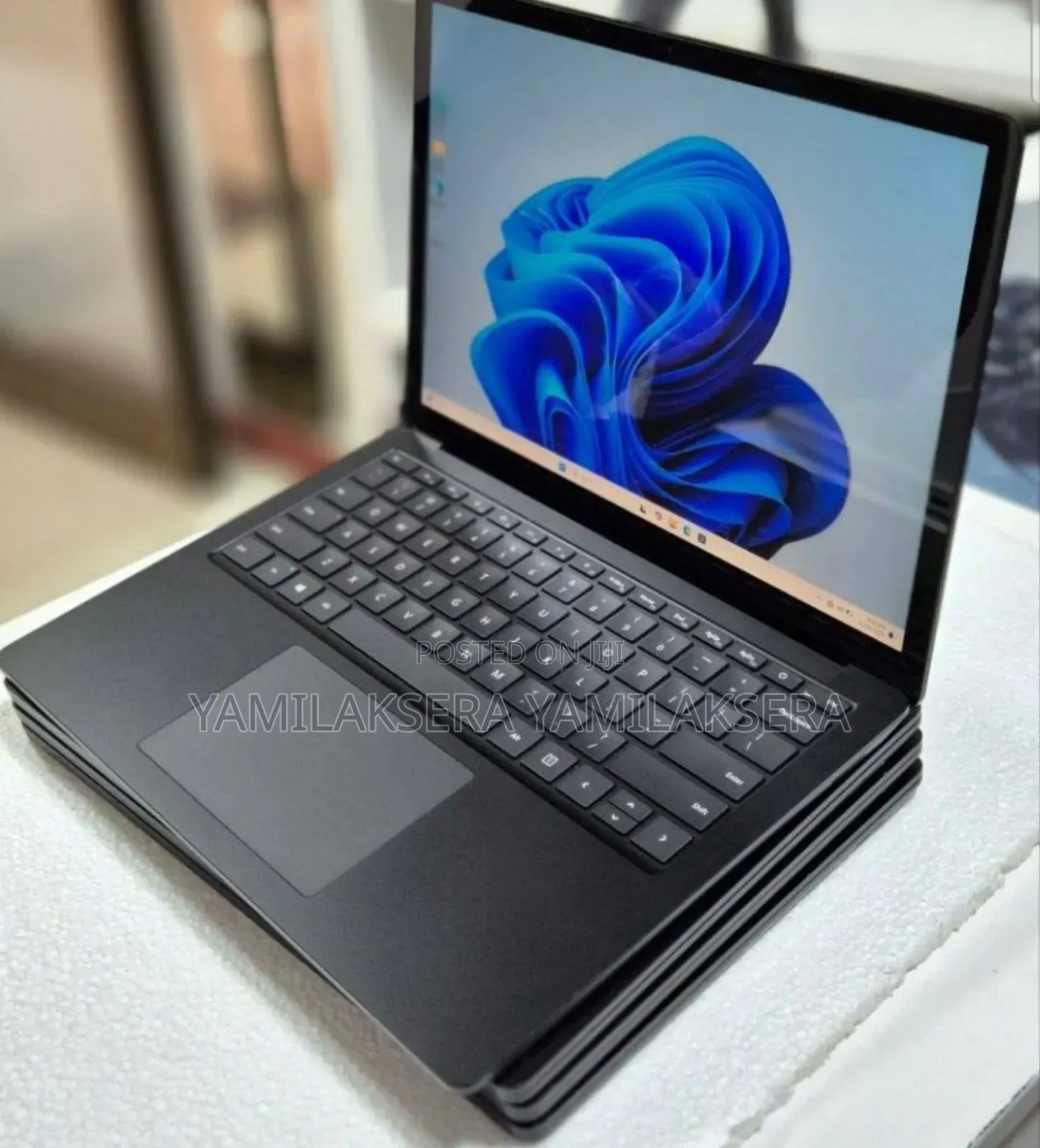 New Laptop Microsoft Surface Laptop 3 16GB Intel Core i5 SSD 512GB