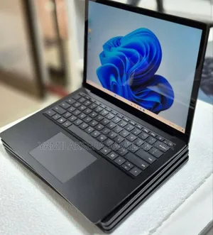 New Laptop Microsoft Surface Laptop 3 16GB Intel Core i5 SSD 512GB