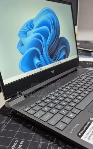 New Laptop HP Victus 15 16GB AMD Ryzen 7 SSD 512GB