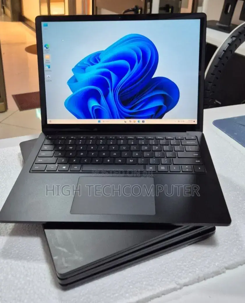New Laptop Microsoft Surface Laptop 4 16GB Intel Core i7 SSD 256GB