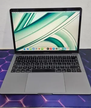 New Laptop Apple MacBook Pro 2017 8GB Intel Core i7 SSD 256GB