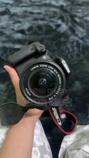Canon Eos 700d 18-55mm DSLR Camera