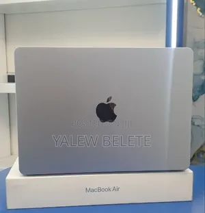 New Laptop Apple MacBook Air 2025 M4 16GB Apple M4 SSD 512GB