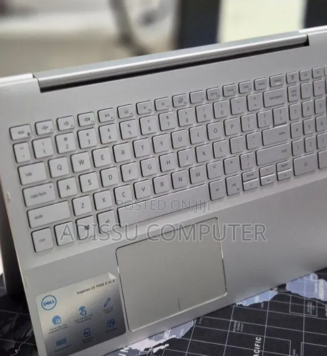 New Laptop Dell Inspiron 15 8GB Intel Core i5 SSD 256GB