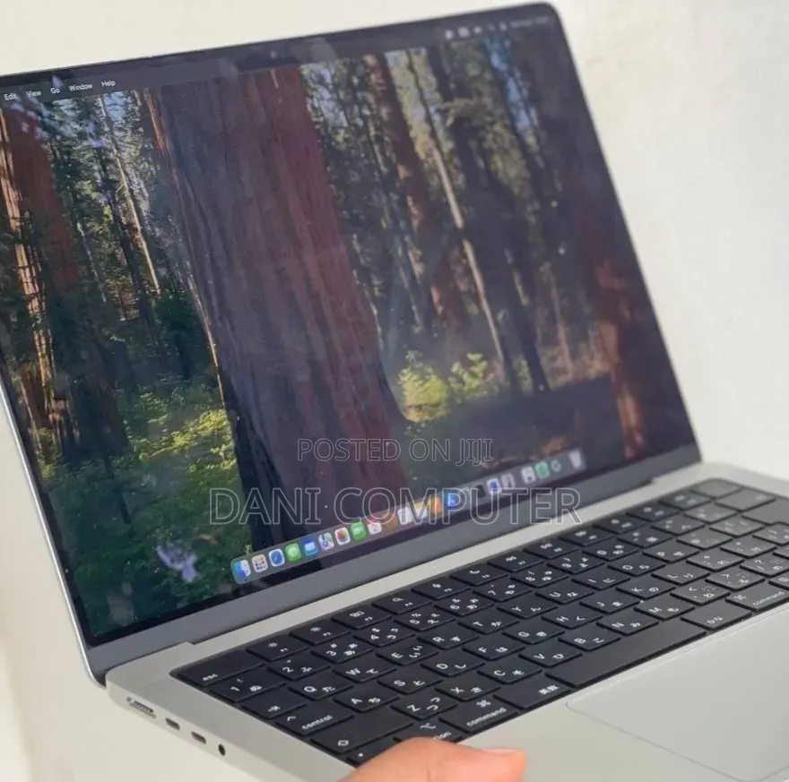 New Laptop Apple MacBook Pro 2024 M4 16GB Apple M4 SSD 512GB