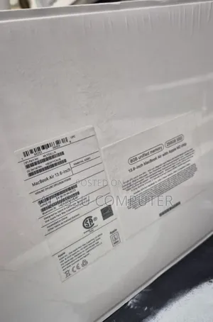 New Laptop Apple MacBook Air 2022 M2 8GB Intel Core M2 SSD 256GB