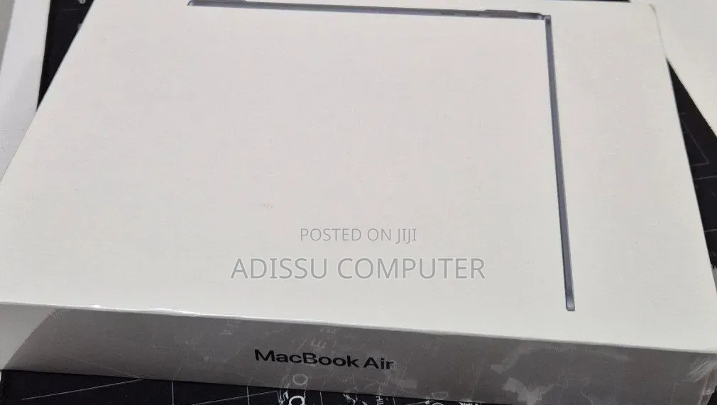 New Laptop Apple MacBook Air 2022 M2 8GB Intel Core M2 SSD 256GB