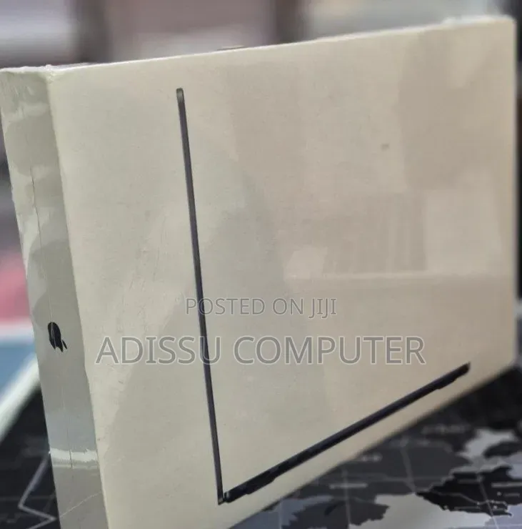 New Laptop Apple MacBook Air 2022 M2 8GB Intel Core M2 SSD 256GB