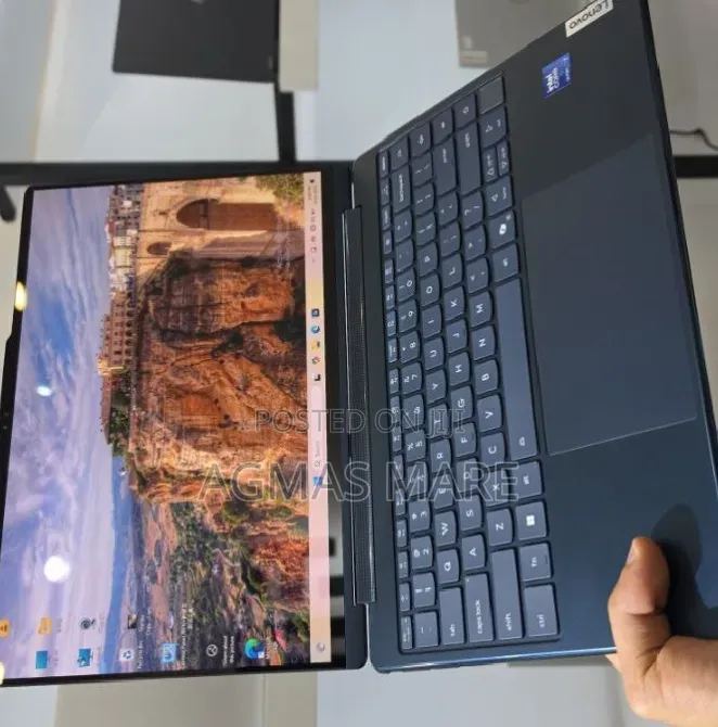 New Laptop Lenovo Yoga 9 16GB Intel Core Ultra 7 SSD 1T