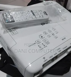 EPSON Projector
Model Name: EB-S31
Hardware Interface: VGA, USB
