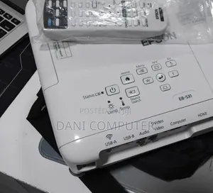 EPSON Projector
Model Name: EB-S31
Hardware Interface: VGA, USB